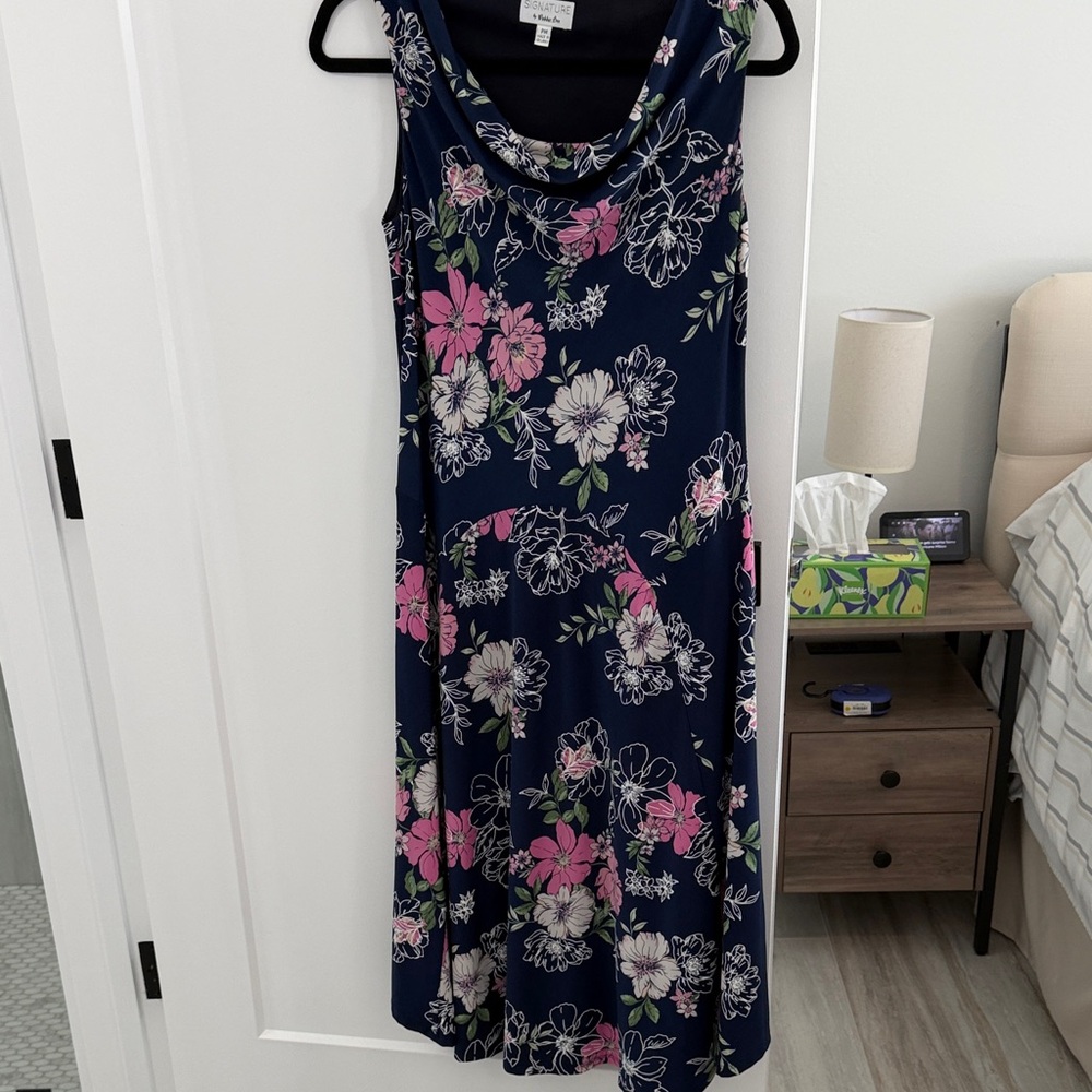 Robbie Bee Navy and Pink Floral Midi Dress